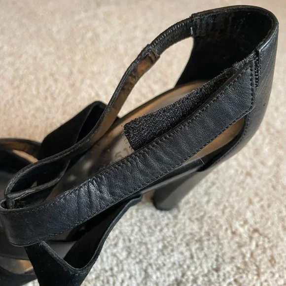BCBGirls Black Leather Peep Toe Heels - Size 6 - Picture 4 of 4